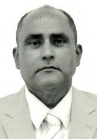 LD. Carlos Ricardo Galaz Flores