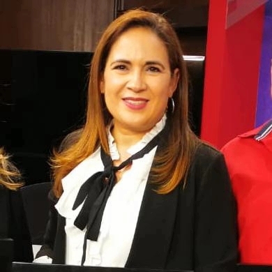C. SILVIA ELENA LÓPEZ ARRIQUIVEZ
